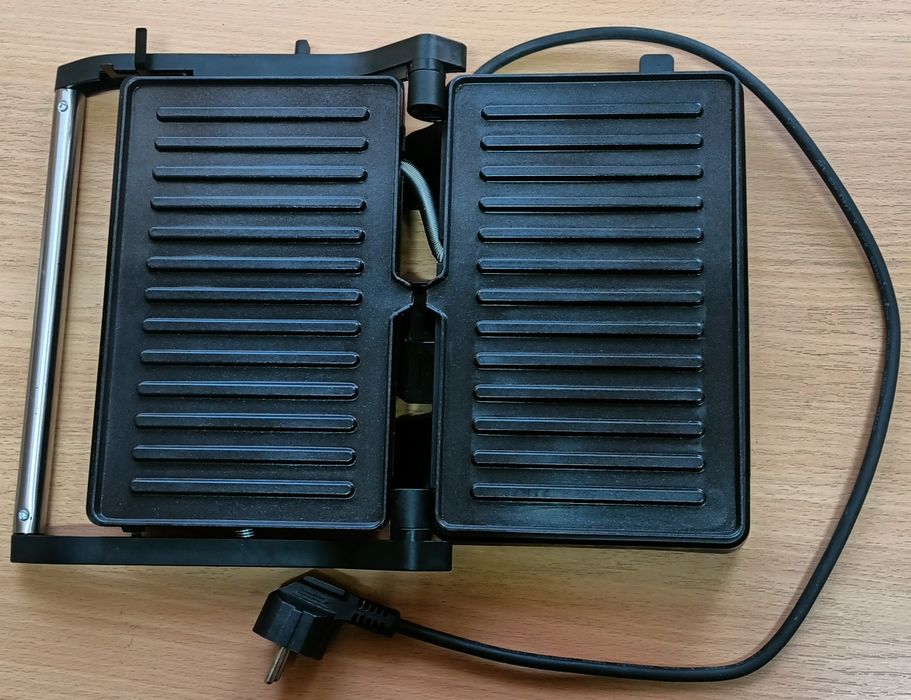 Kontaktowy Grill elektryczny Tristar