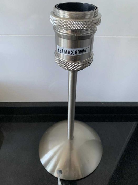Candeeiro mesa de cabeceira em inox