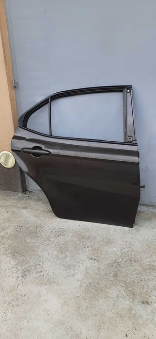Camry 70, тойота камри двері