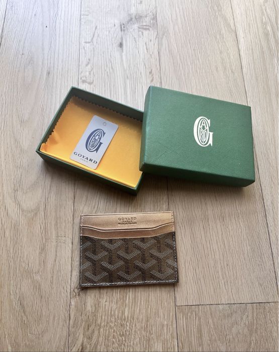 Etui na karte Gyoard nowy