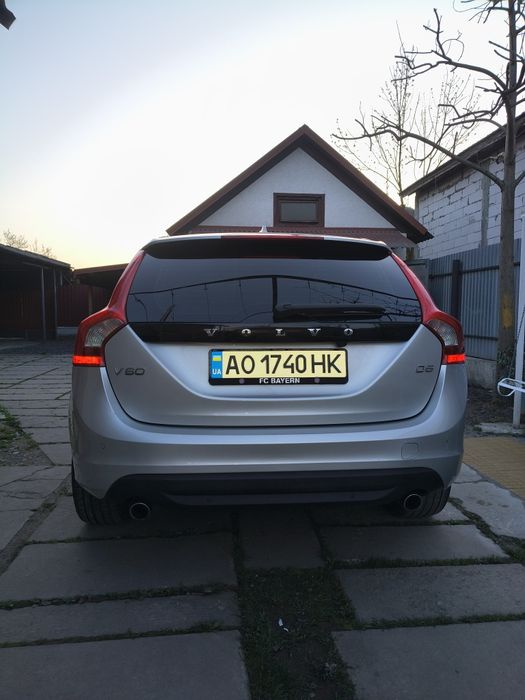 Volvo     V   60