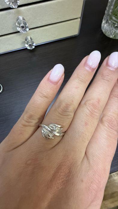 Срібна каблучка з ажурним орнаментом (925 проба)