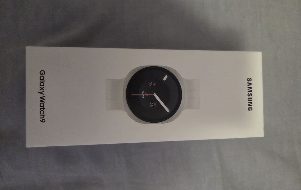Samsung Galaxy Watch 9 (LTE 40mm Cream) Selado
