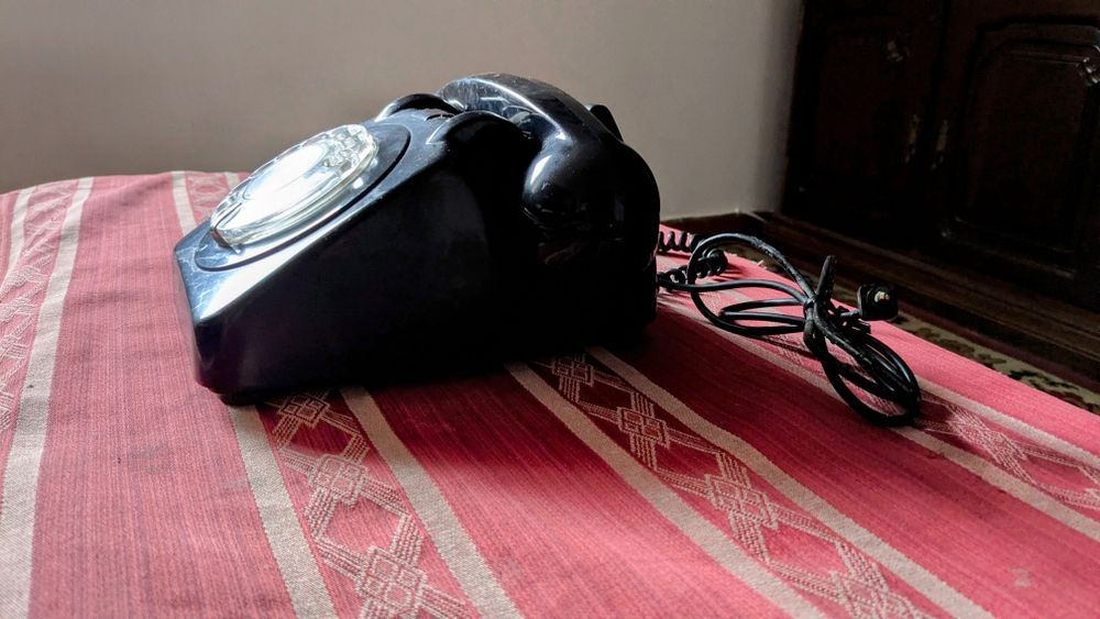 Telefone Antigo de Disco – Modelo PTT Francês – Colecionável Vintage