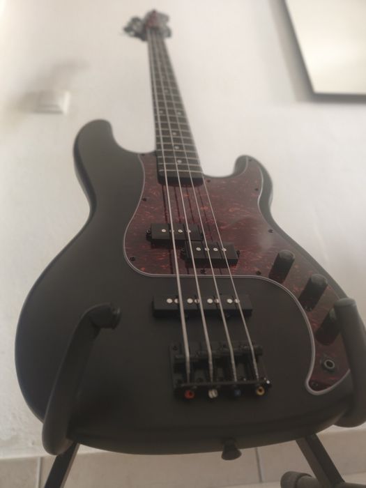 Baixo Harley Benton PJ-4 SBK Deluxe Series