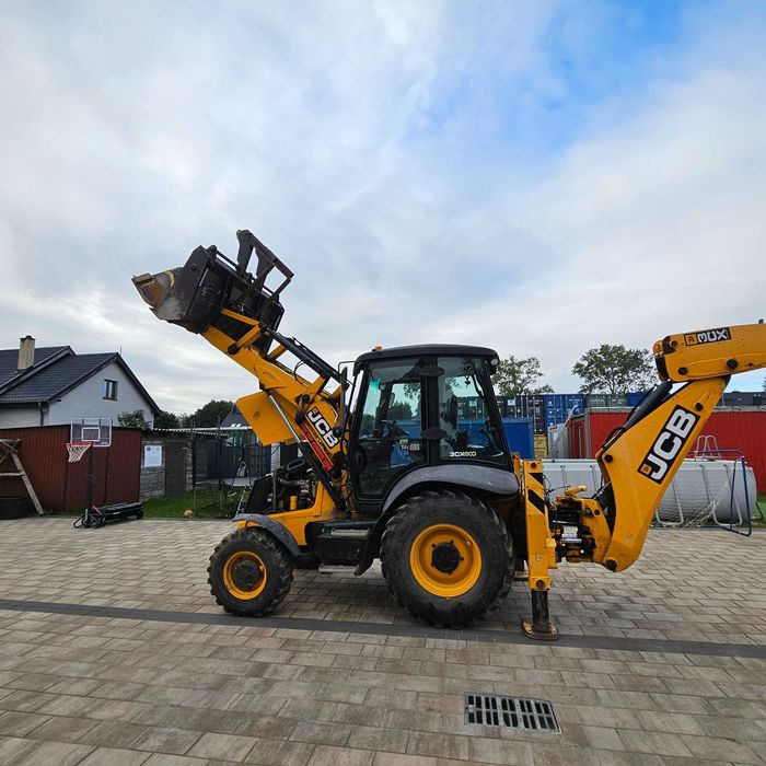 koparko-ładowarka 2018 JCB 3CX cena brutto