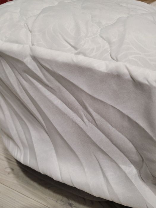 Наматрасник простроченный с бортами Viluta на резинке.Вилюта.