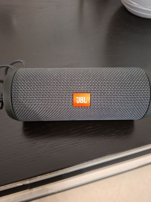 Coluna JBL Flip Essential ESTADO NOVO