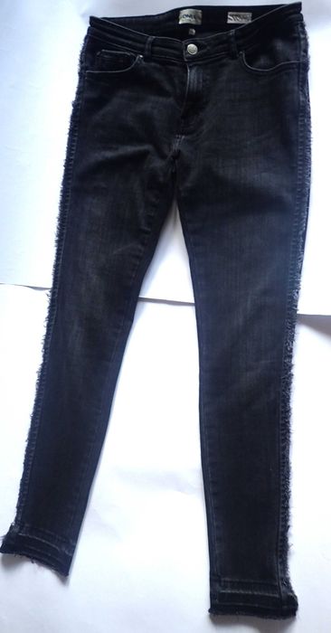 Jeansy Only Carmen Regular Skinny 29/34 strzępienia