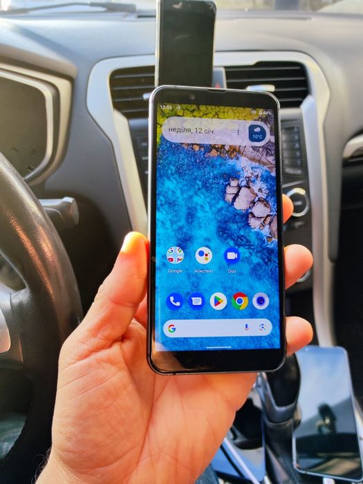 Sharp Aquos S7 Android One 11 3/32