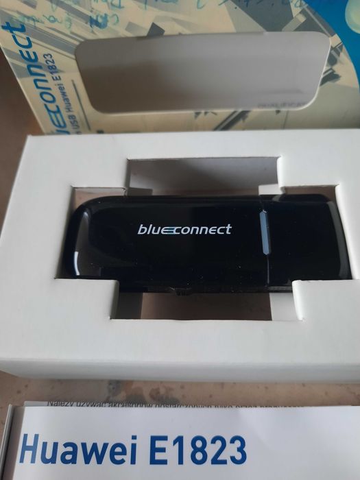 modem USB Huawei E1823 jak nowy wysuwane złącze