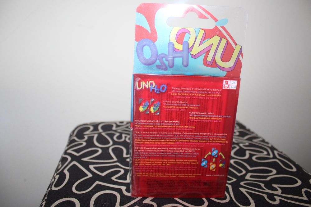 Cartas UNO impermeáveis