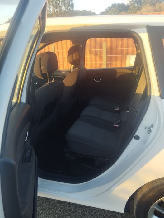 Renault grand scenic 3 — photo 2