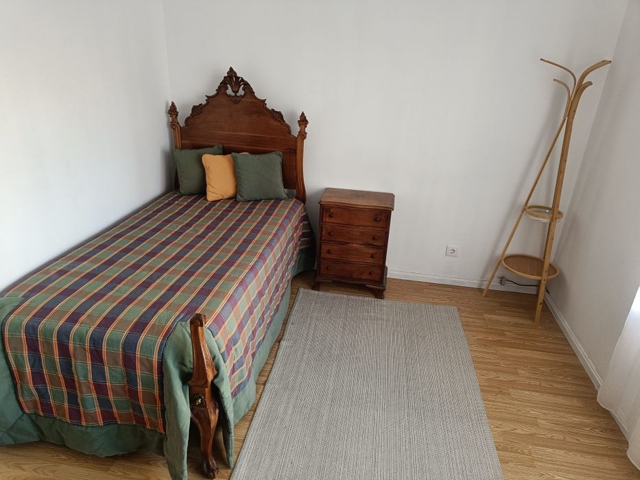 Camas D. José em castanho