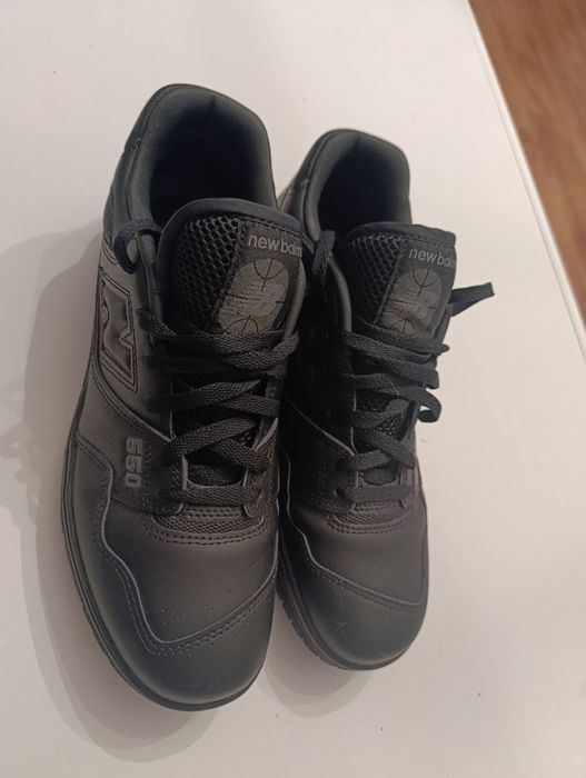 New Balance 550 w kolorze czarnym