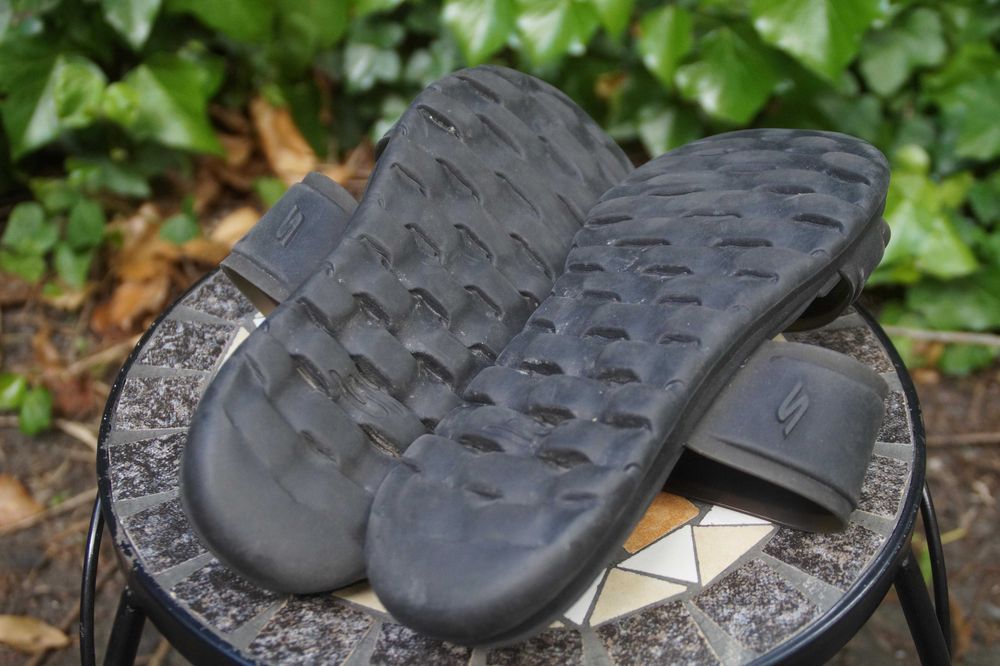 Klapki Skechers roz.40