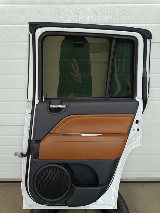 Drzwi prawy tył prawe tylne Jeep Compass I Lift 11-160