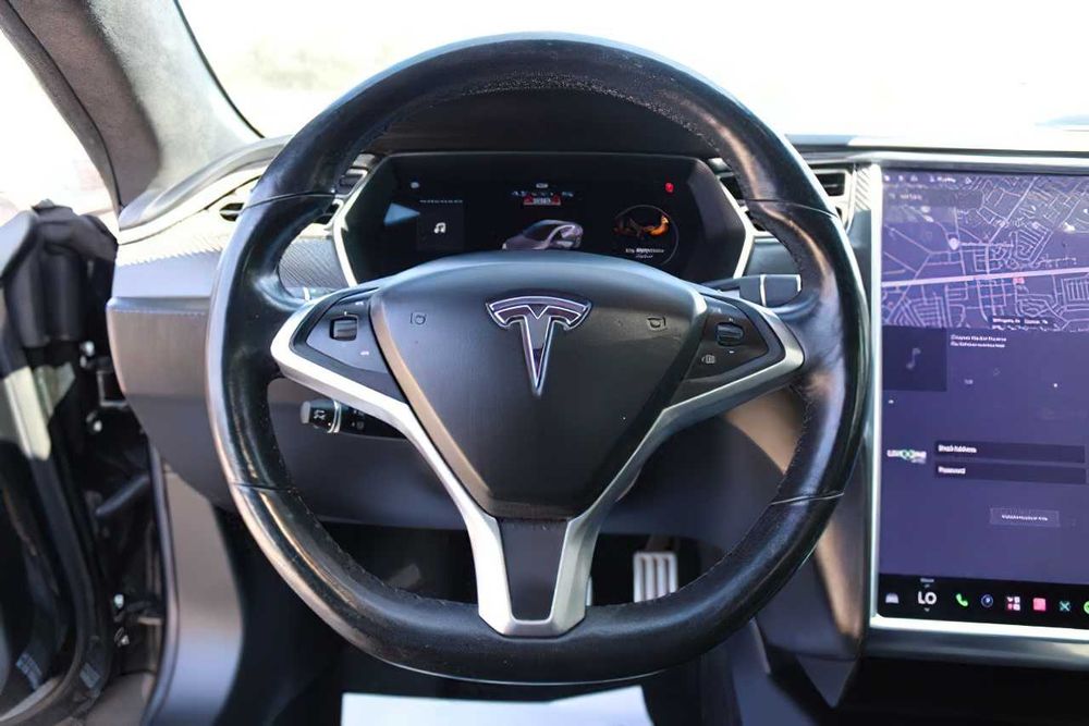 Tesla Model S P100D      2017