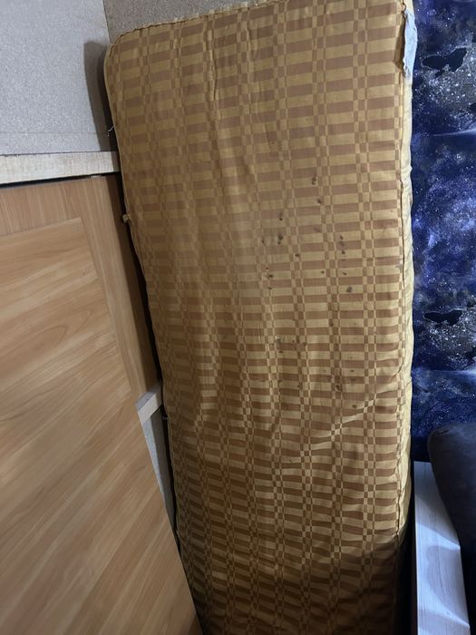 Продам матрац 0,80 на 2 м.