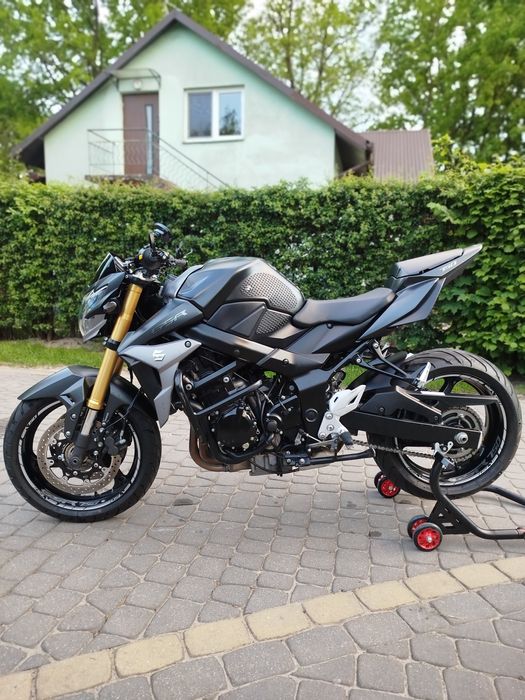 Suzuki GSR 750A 2016 ABS IXIL
