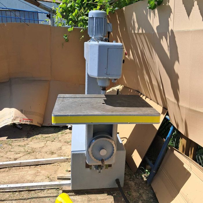 Frezarka górnowrzecionowa do drewna FUKUTA