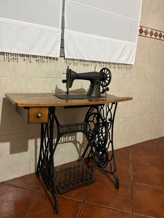 Máquina singer antiga