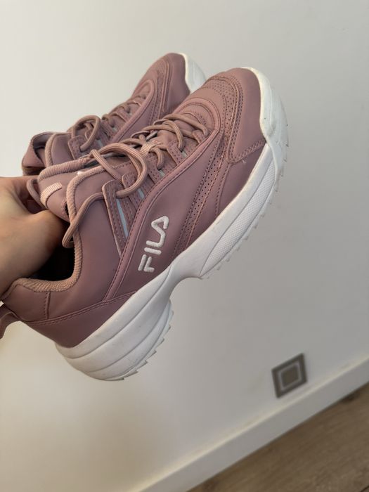 Buty różowe Fila