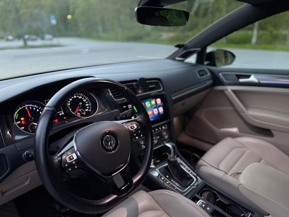 Volkswagen E-Golf 36квт, 55тис км рідного пробігу, не фарбований