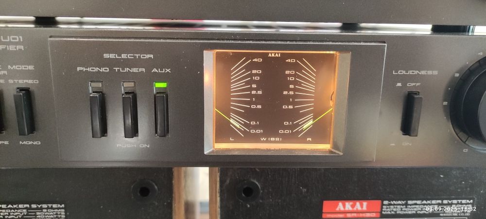 Продам комплект AKAI am U01