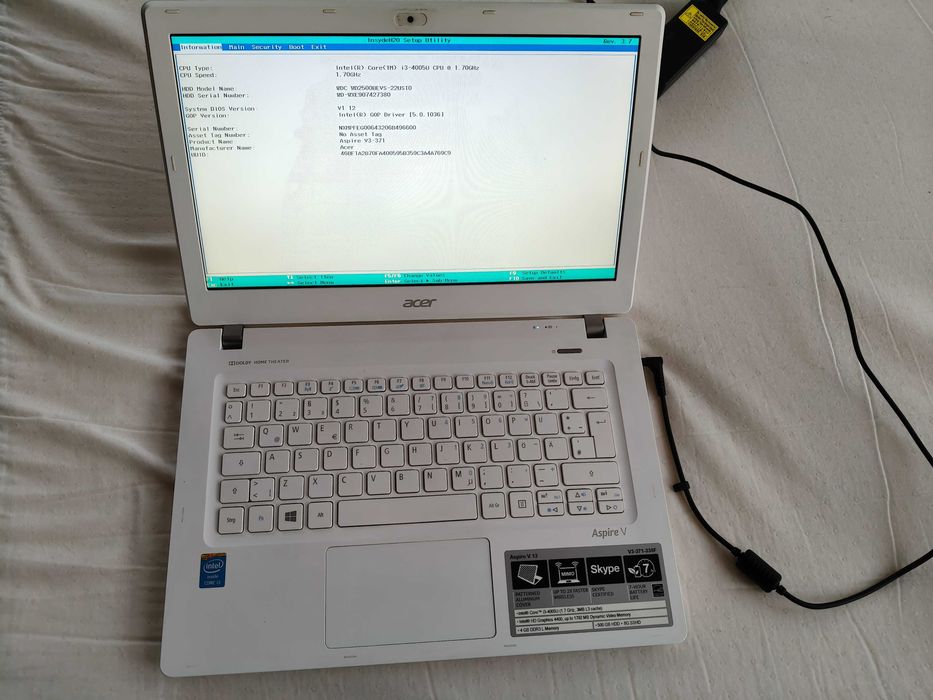 Laptop Acer Aspire v13