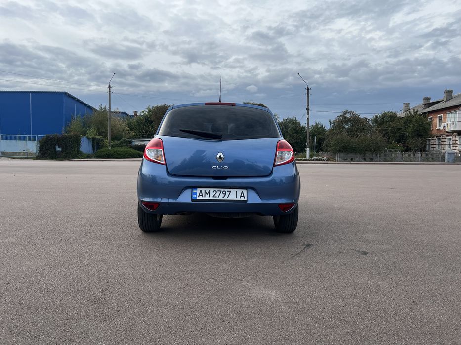 Renault Clio (2010).