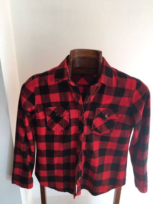 Camisa vermelha aos quadrados de senhora