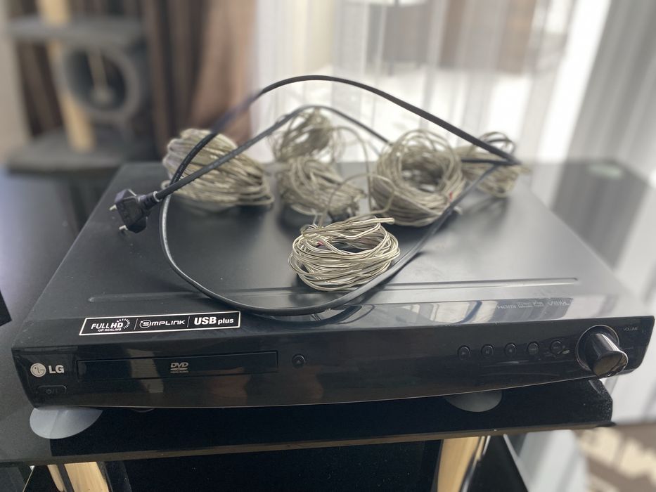 Домашній кінотеатр LG 5.1 + Стіл скло 7 мм