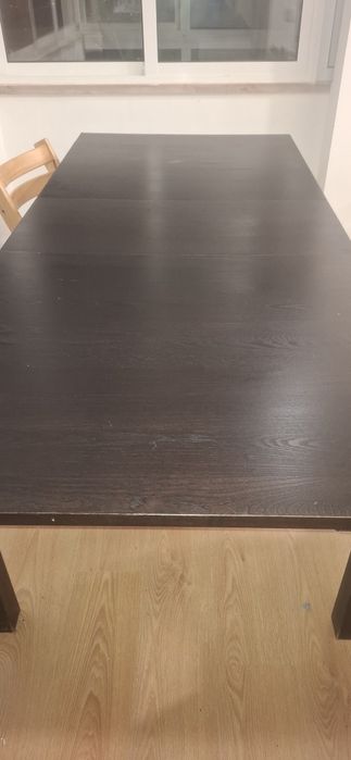 Mesa extensível madeira escura IKEA BJURSTA