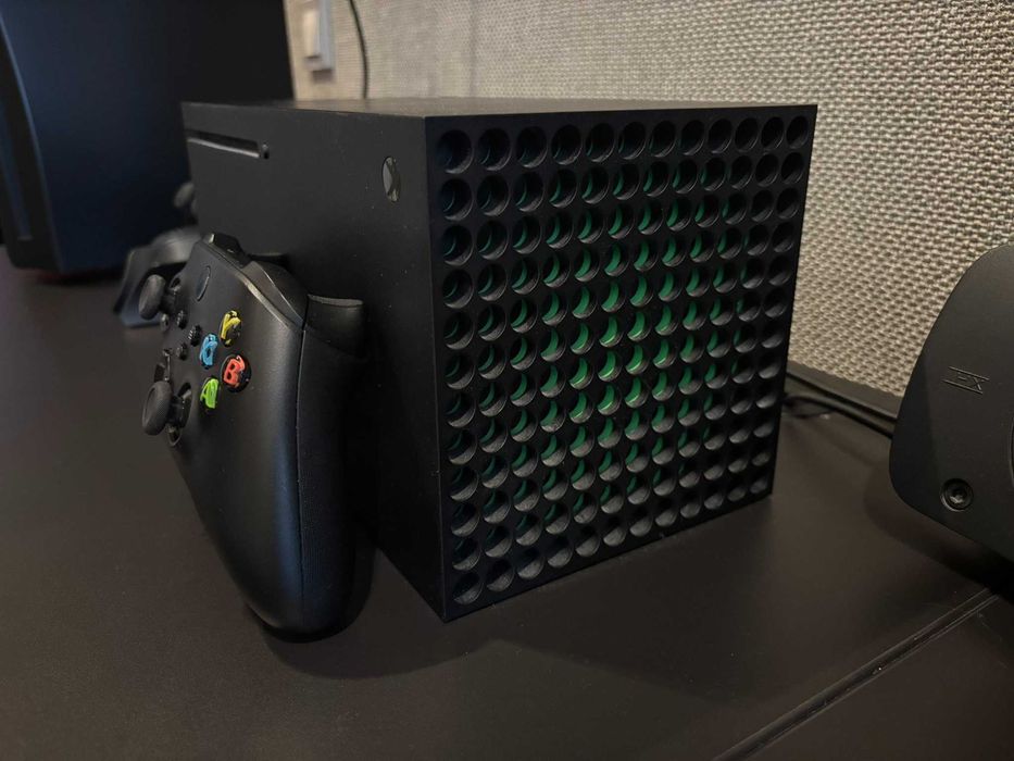 Ігрова приставка Microsoft XBOX Series X - 1tb - 50+ games
