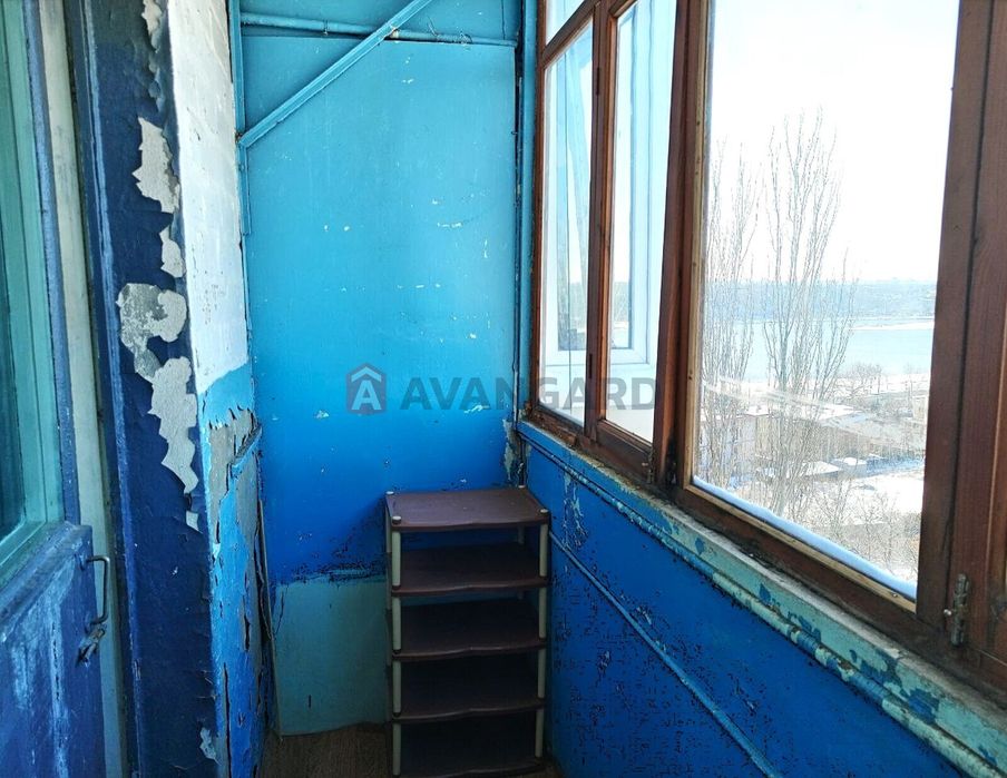 Продається 3-кімнатна на Набережний