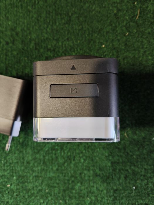 Stacja ładująca trzy w jednym IQ 2