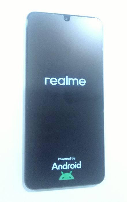 Realme Note 60 .