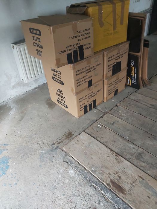 Kartony pudla przeprowadzka pudełka