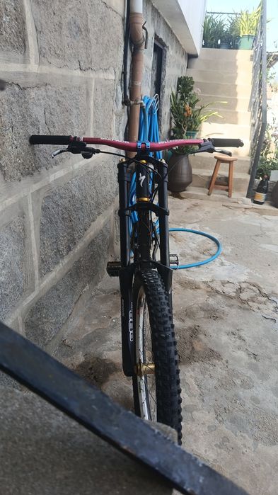 Specialized Big Hit | Marzocchi Bomber 888 | Fox DHX 3.0