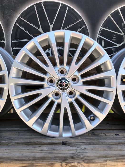 777 Новые оригинальные диски R18 5/114.3 Toyota Camry Lexus