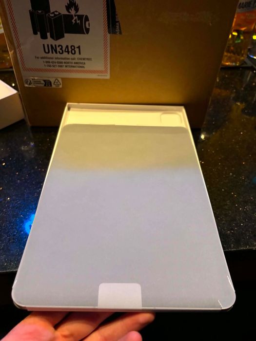 NIEUŻYWANY 2TB IPad Pro 11-inch (4th Generation) Wi-Fi + Cellular