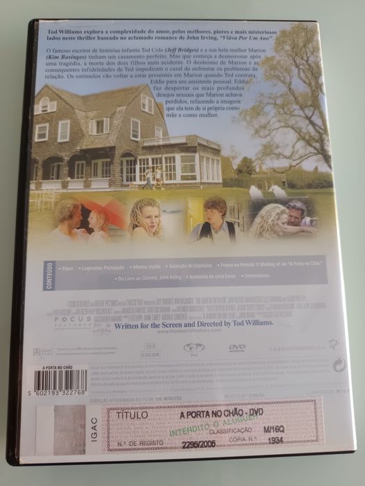 DVD a porta no chão