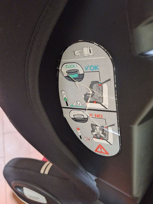 Duas cadeiras de carro