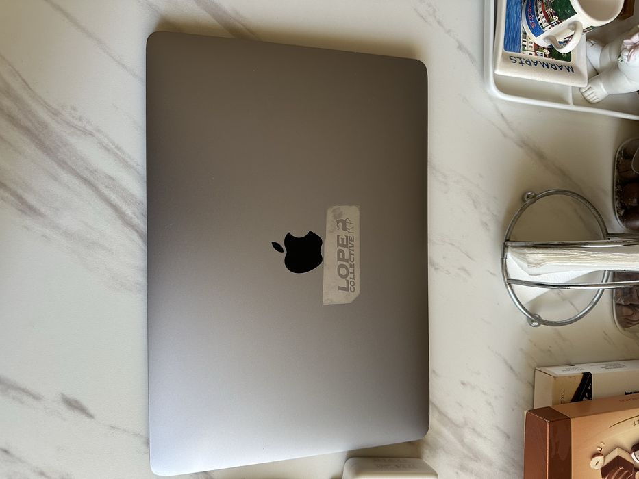 Macbook Air M1 2020 8/256гб макбук аир м1 а2337 не про не а2338