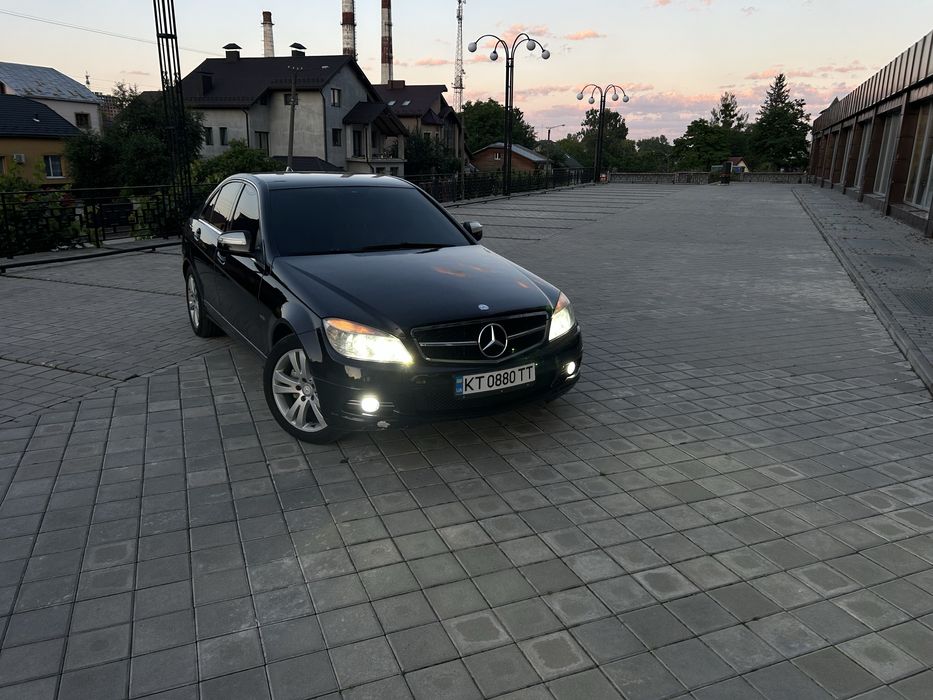 Mercedes-Benz C-220