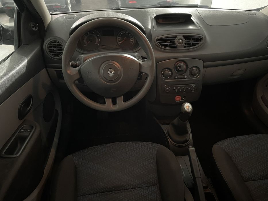 Renault Clio III/ 1.2 16V