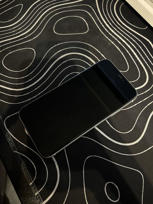 Iphone 11 128gb +3 etui i kabel