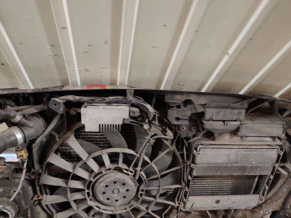 Przedni pas chłodnica chłodnice wiskoza wiatrak moduł audi A4 b6 v6 be