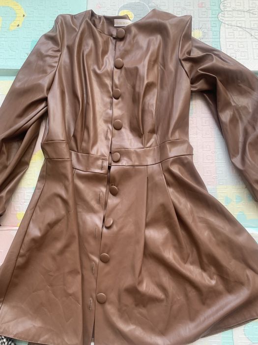 Платье кожа